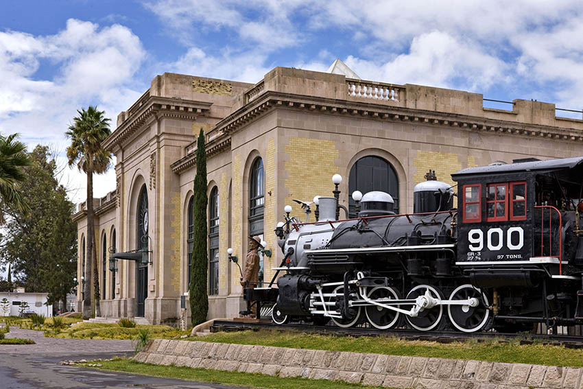 VISIT DURANGO, IF YOU HAVE ANY QUESTIONS OR COMMENTS, PLEASE CONTACT US.